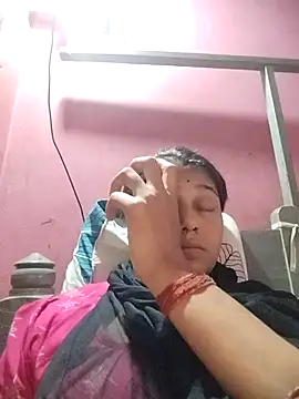 Snapshot of Ayeshaji chatting on 11/19/25, 05:40 Ayeshaji online show from 11/19/25, 05:40