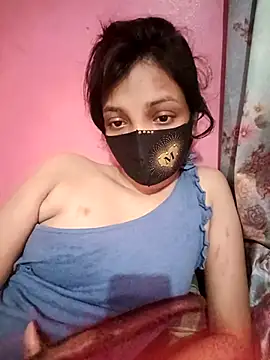 Snapshot of Night--Queen chatting on 03/18/25, 12:38 Night--Queen online show from 03/18/25, 12:38