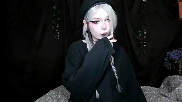 Snapshot of amelia_mays_xx chatting on 11/26/25, 04:41 amelia mays xx online show from 11/26/25, 04:41