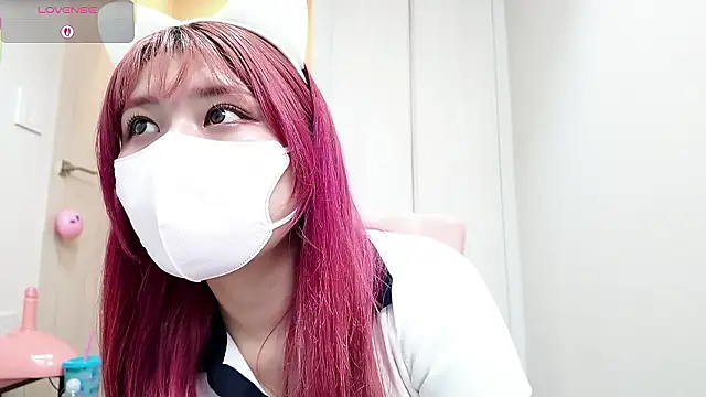 Snapshot of miharu01 chatting on 04/28/26, 04:23 miharu01 online show from 04/28/26, 04:23