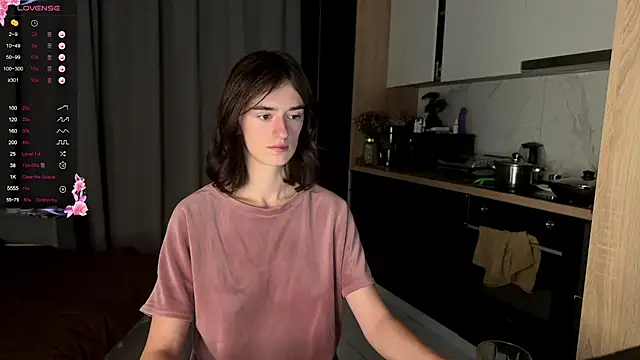 TwinTemptations online show from 09/27/25, 07:08