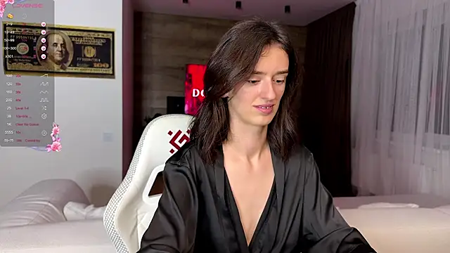 TwinTemptations online show from 11/05/25, 09:48