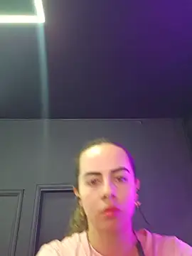 Snapshot of Sairy_ chatting on 06/15/26, 06:32 Sairy online show from 06/15/26, 06:32