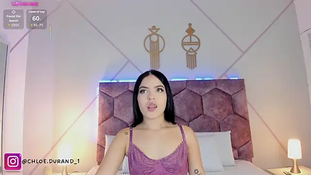 Chloe Durand  online show from 09/22/25, 08:11