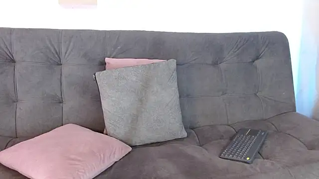 Snapshot of maxy_storm chatting on 03/15/25, 03:18 maxy storm online show from 03/15/25, 03:18