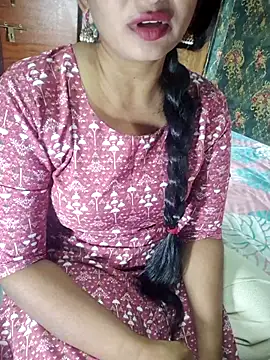 Snapshot of Shalini_telugu09 chatting on 02/14/26, 07:38 Shalini telugu09 online show from 02/14/26, 07:38