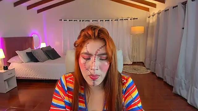 karla hill 28 online show from 10/30/25, 04:14