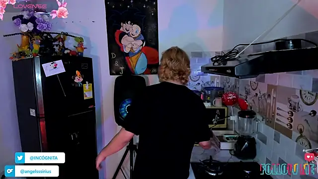 Snapshot of adam_angelssss chatting on 11/26/25, 08:54 adam angelssss online show from 11/26/25, 08:54