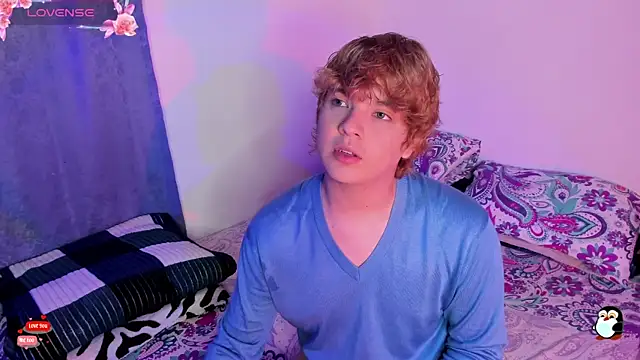 Snapshot of adam_angelssss chatting on 01/19/26, 12:58 adam angelssss online show from 01/19/26, 12:58