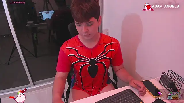 adam angelssss online show from 06/17/26, 07:00