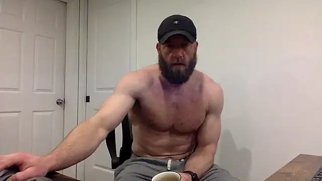 Snapshot of clarkefit chatting on 03/15/25, 02:55 clarkefit online show from 03/15/25, 02:55