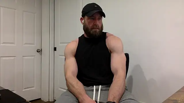 Snapshot of clarkefit chatting on 03/20/25, 10:29 clarkefit online show from 03/20/25, 10:29