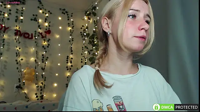 Mia  Kitty online show from 10/09/25, 06:39