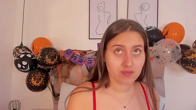 Hanna Evans   online show from 10/28/25, 12:30