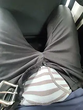 ikeike-kun online show from 06/03/26, 02:25