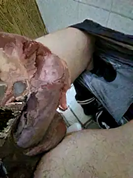 Snapshot of Chocas12 chatting on 11/27/25, 02:24 Chocas12 online show from 11/27/25, 02:24