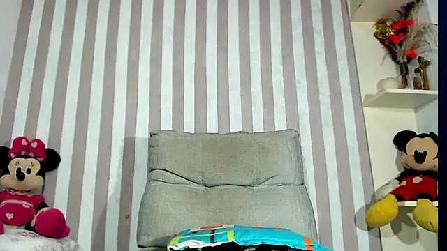 Snapshot of DavidLondo chatting on 04/15/26, 08:43 DavidLondo online show from 04/15/26, 08:43