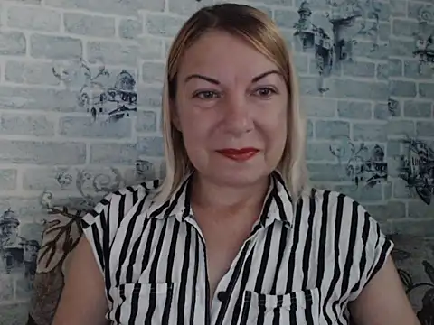 Snapshot of Lillia_Ray chatting on 09/09/25, 05:29 Lillia Ray online show from 09/09/25, 05:29