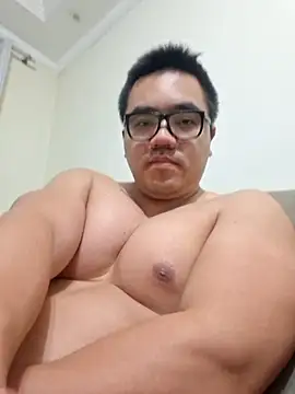 awesometeacher33 online show from 04/27/26, 02:20