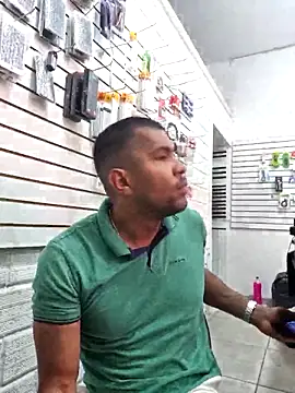 Snapshot of membro_destruidor chatting on 03/20/25, 03:47 membro destruidor online show from 03/20/25, 03:47