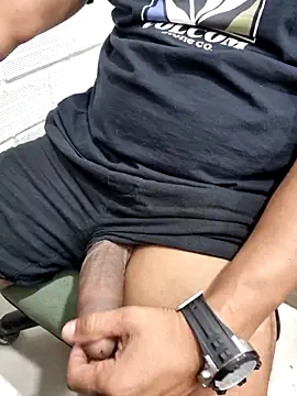 Snapshot of membro_destruidor chatting on 03/21/25, 06:51 membro destruidor online show from 03/21/25, 06:51