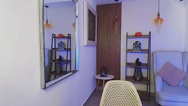 Coral Lise online show from 10/26/25, 02:23