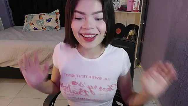 sweet c4ndy online show from 12/15/25, 02:54