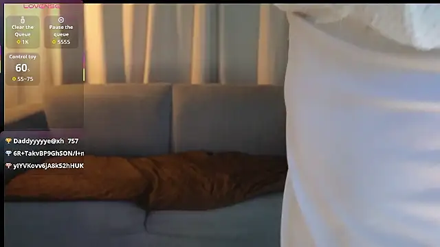 Snapshot of YuliethPetite chatting on 01/07/26, 11:12 YuliethPetite online show from 01/07/26, 11:12