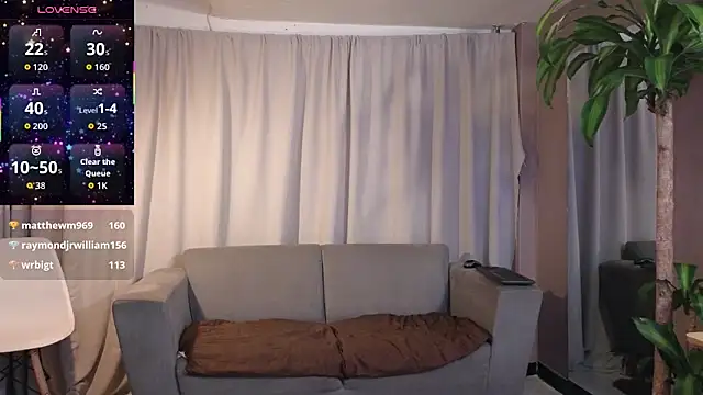 Snapshot of YuliethPetite chatting on 02/10/26, 11:47 YuliethPetite online show from 02/10/26, 11:47