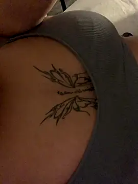 Snapshot of mariabootyyy chatting on 09/18/25, 05:26 mariabootyyy online show from 09/18/25, 05:26