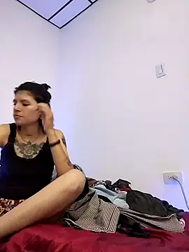 lovelockedlips online show from 05/02/26, 01:54