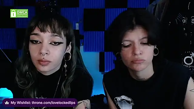 Snapshot of lovelockedlips chatting on 05/13/26, 12:30 lovelockedlips online show from 05/13/26, 12:30