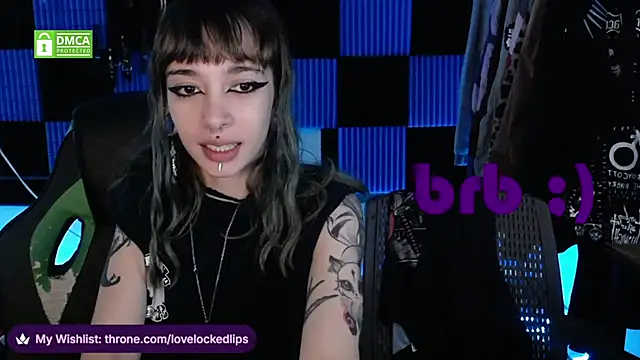 Snapshot of lovelockedlips chatting on 05/14/26, 01:45 lovelockedlips online show from 05/14/26, 01:45