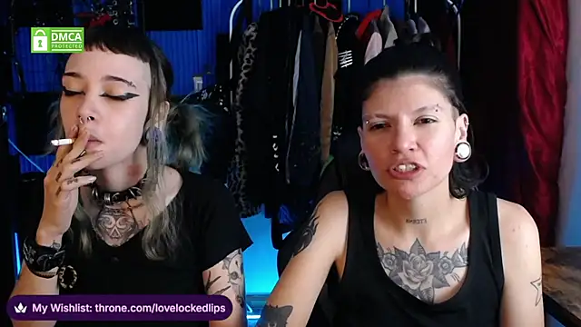 Snapshot of lovelockedlips chatting on 06/04/26, 03:56 lovelockedlips online show from 06/04/26, 03:56