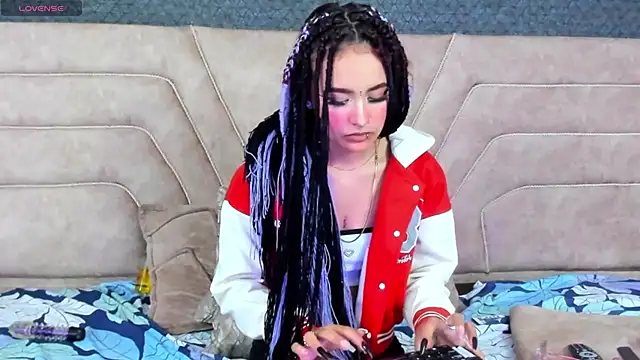 Snapshot of alice_foxred chatting on 12/13/25, 08:25 alice foxred online show from 12/13/25, 08:25