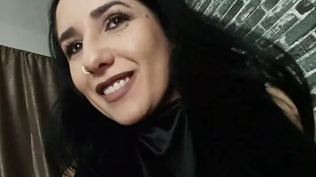 Snapshot of missdyaa chatting on 10/08/25, 11:24 missdyaa online show from 10/08/25, 11:24
