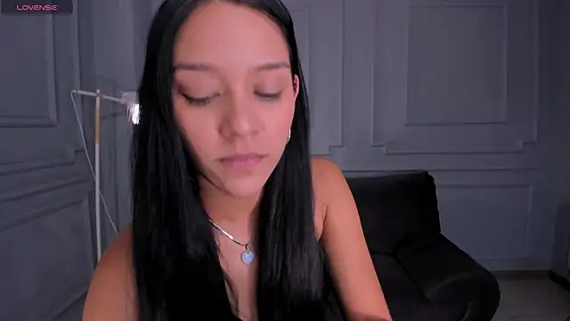 Snapshot of AmaliaCrus chatting on 04/16/26, 08:09 AmaliaCrus online show from 04/16/26, 08:09