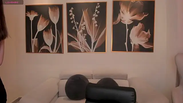 MaiaCollins online show from 11/03/25, 11:44