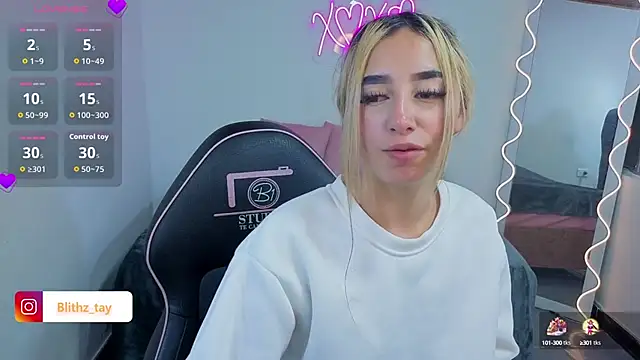 Malory tay1 online show from 09/26/25, 07:07