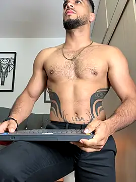 Maximiliano ford online show from 10/24/25, 10:11