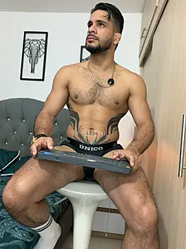 Maximiliano ford online show from 05/02/26, 10:42