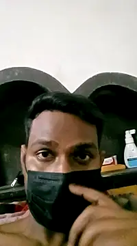 Snapshot of vikesh05 chatting on 03/18/25, 10:15 vikesh05 online show from 03/18/25, 10:15