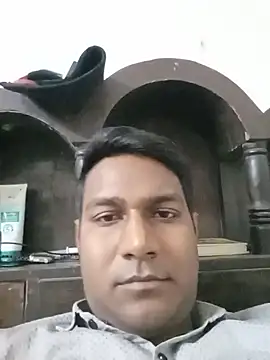 Snapshot of vikesh05 chatting on 11/30/25, 05:06 vikesh05 online show from 11/30/25, 05:06