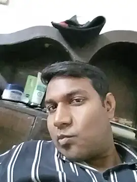 Snapshot of vikesh05 chatting on 12/02/25, 08:04 vikesh05 online show from 12/02/25, 08:04