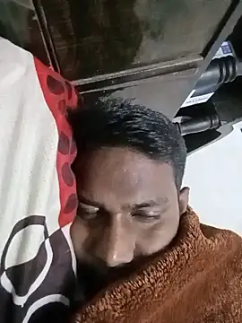 Snapshot of vikesh05 chatting on 12/17/25, 08:37 vikesh05 online show from 12/17/25, 08:37