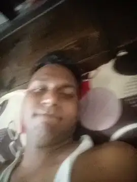 Snapshot of vikesh05 chatting on 03/05/26, 07:32 vikesh05 online show from 03/05/26, 07:32