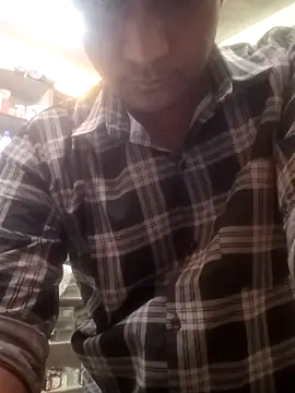 vikesh05 online show from 05/17/26, 08:16