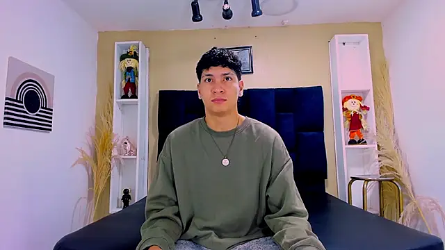 Jhojan twink online show from 10/14/25, 12:17