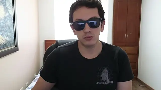 Snapshot of hardaftercum chatting on 03/14/25, 02:30 hardaftercum online show from 03/14/25, 02:30