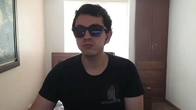 Snapshot of hardaftercum chatting on 03/14/25, 05:35 hardaftercum online show from 03/14/25, 05:35